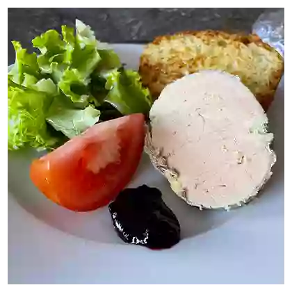 Le restaurant - Auberge Du Couvige - restaurant LE BOUCHET-SAINT-NICOLAS - Restaurant lac du Bouchet - Chambres d'hôtes Haute Loire